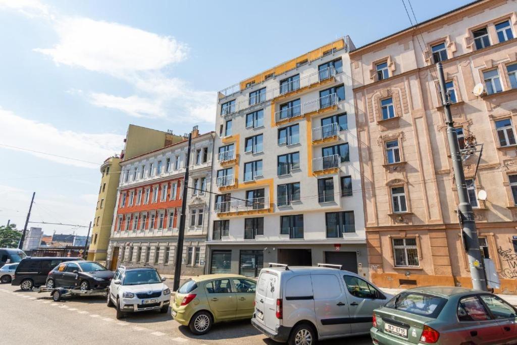 Brand New Studio Apartment #24 In Elite Residence With Free Secure Parking In The Center Прага Экстерьер фото